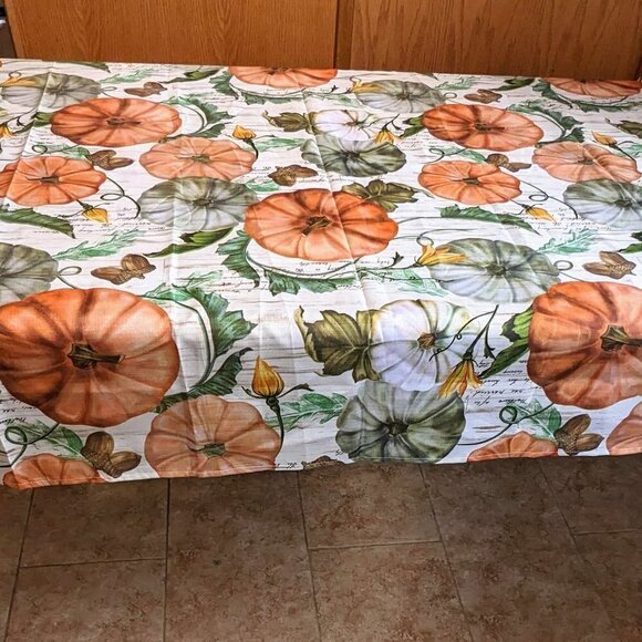 Pumpkin Patch Rectangle Tablecloth 52"x70" - Picture 4 of 5